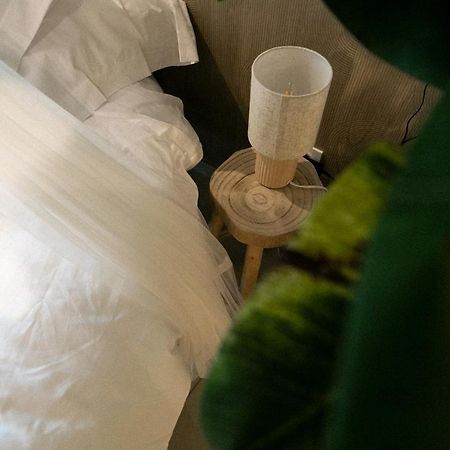 Bali Serenity Balneo Et Lit Rond Lagnieu Luaran gambar